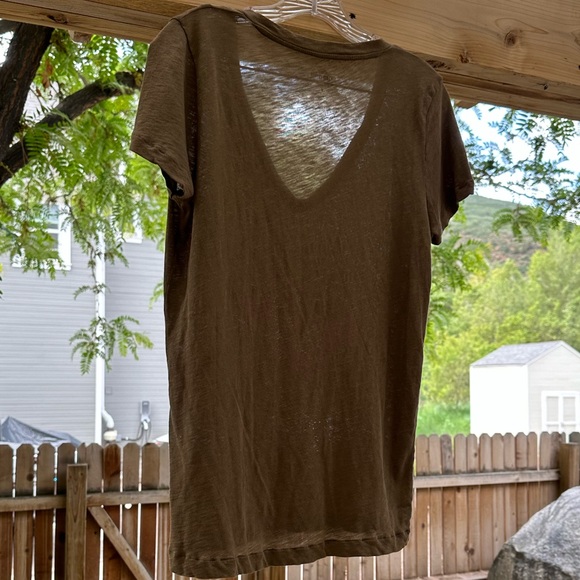 J. Crew Khaki Green V Neck Vintage Cotton Tee 100% Cotton Medium - Picture 5 of 13